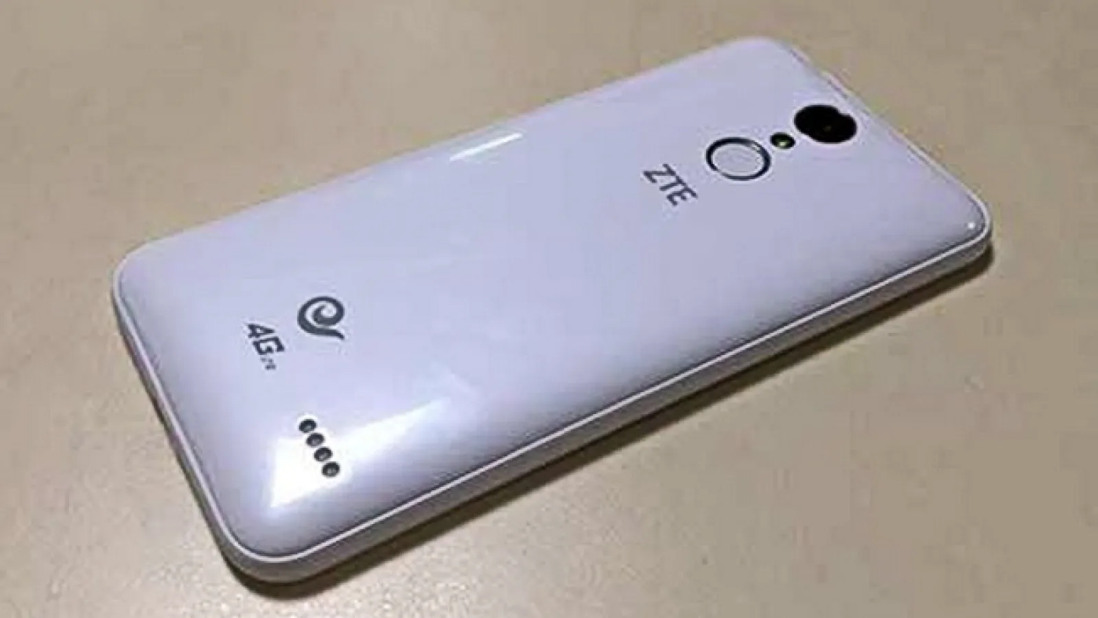 ZTE B880, telefon midrange cu scanner pentru amprente primeşte prima fotografie hands-on