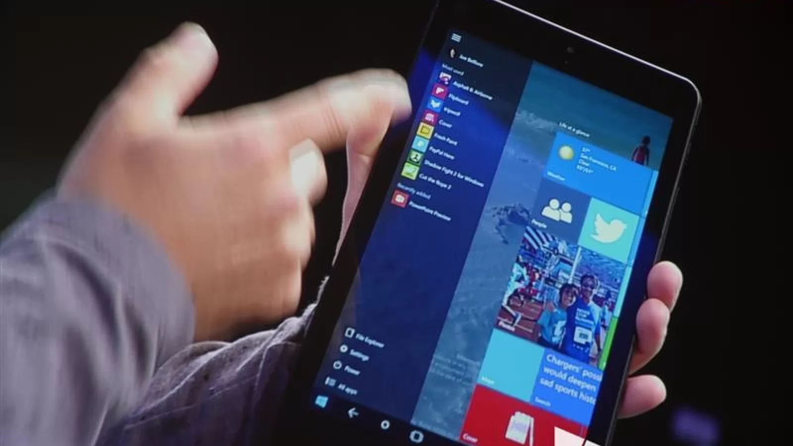 BUILD 2015: Microsoft prezintă noua interfaţa Windows 10 pentru tablete