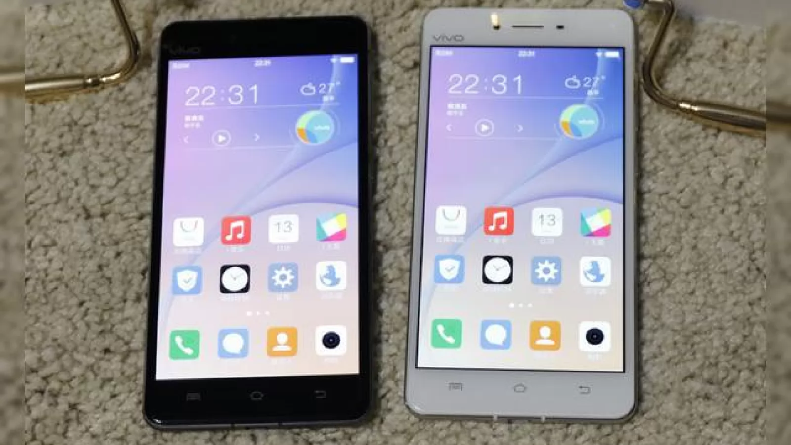 Vivo X5 Pro se lasă admirat în fotografii hands-on; telefonul sosește cu scanner de retină și sticlă 2.5D