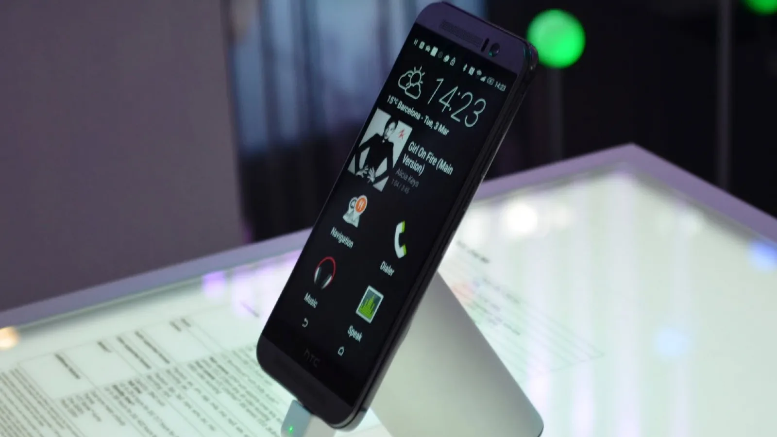 HTC ar putea scădea comenzile de componente pentru modelul One M9 cu până la 30%