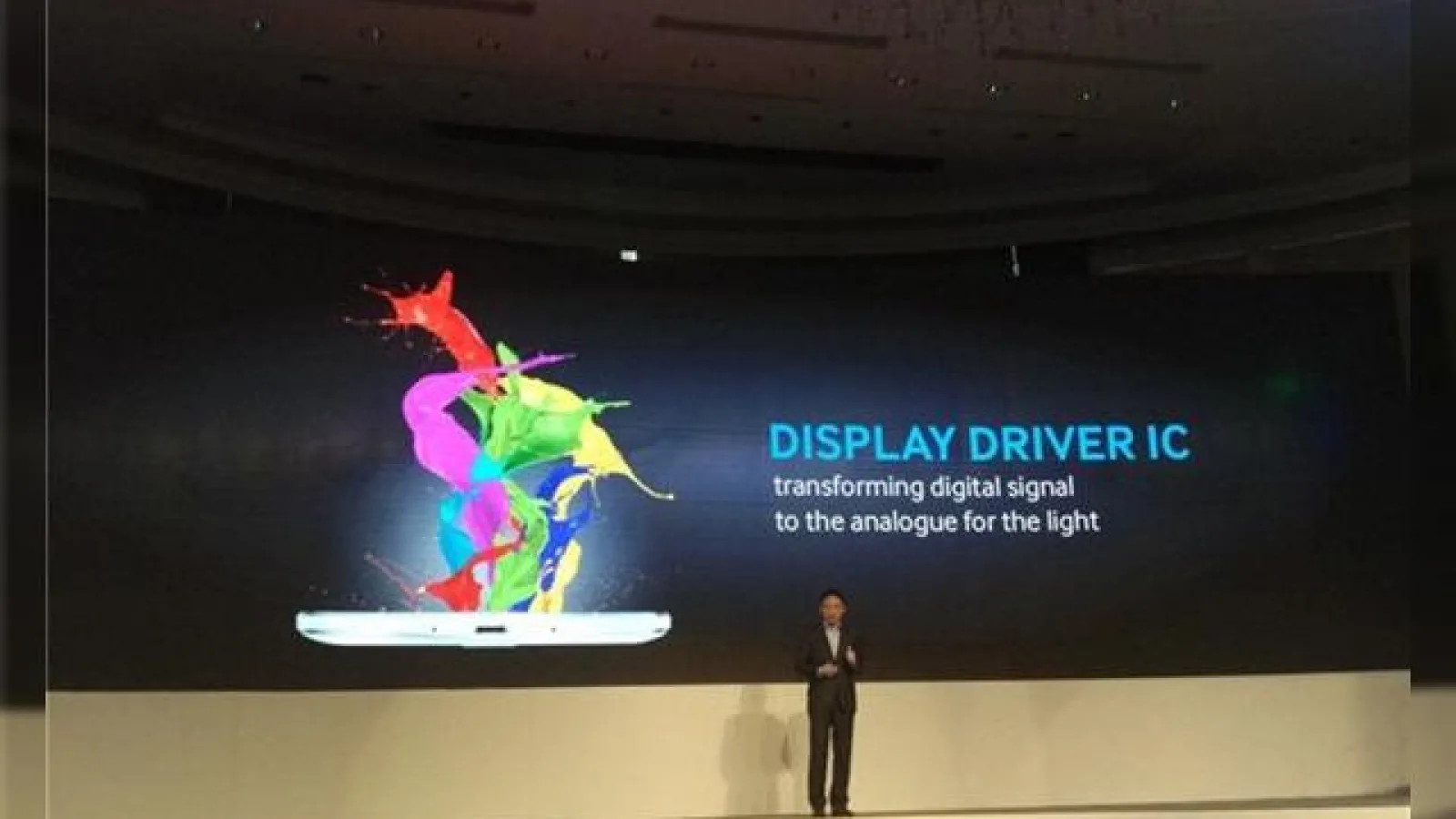 Samsung prezintă o nouă tehnologie pentru display-urile de mobil: upscaling de la 720p la Quad HD