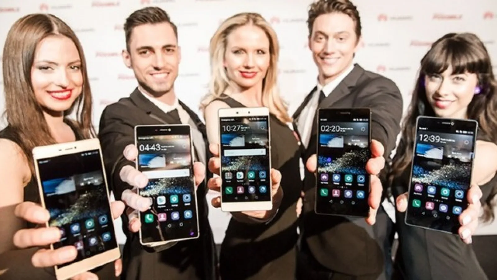 Huawei depăşeşte pentru prima oară cota de 10 milioane de telefoane livrate într-o lună, are intenţia să livreze 100 de milioane de unităţi în 2015