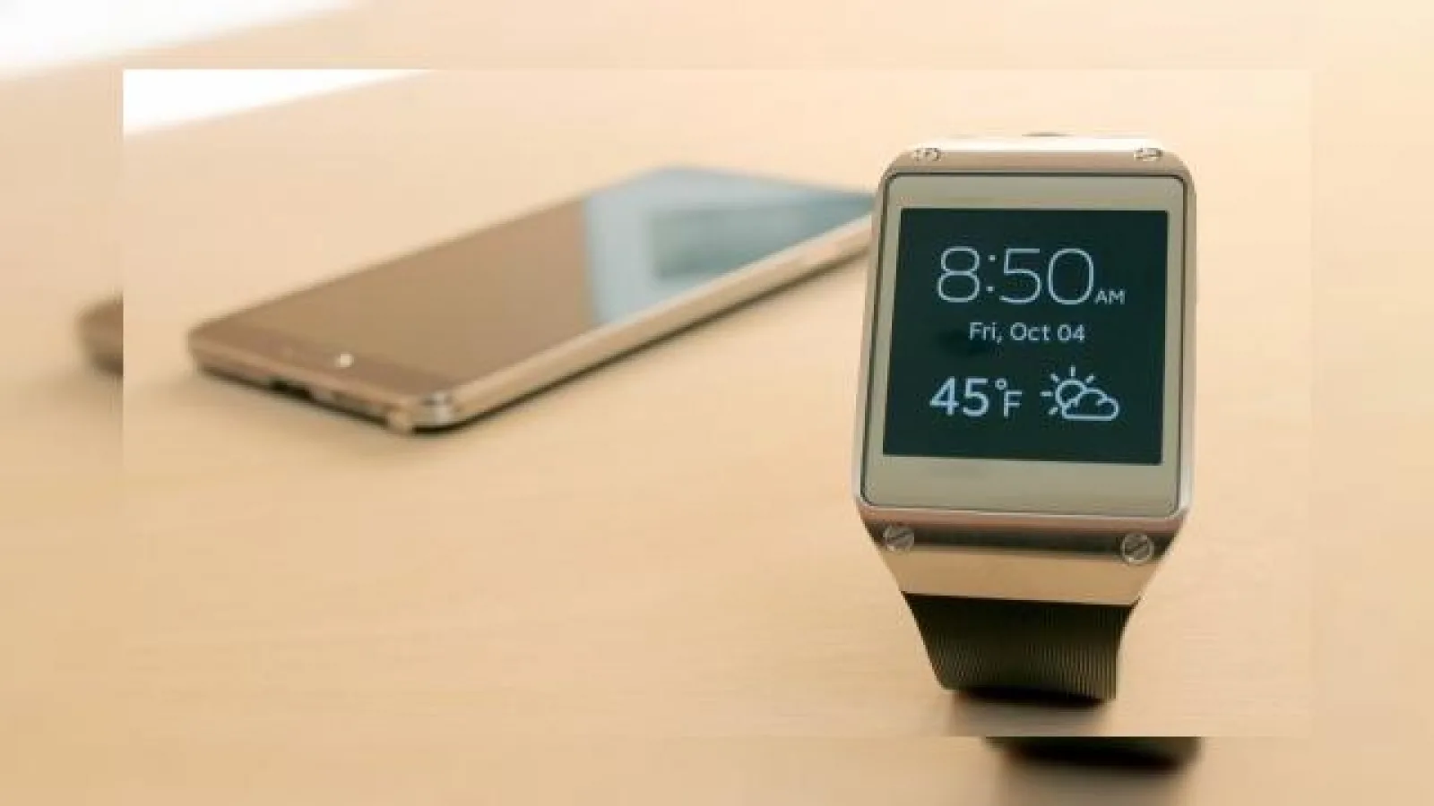 Viitorul smartwatch Samsung ar putea sosi cu suport NFC pentru plăți