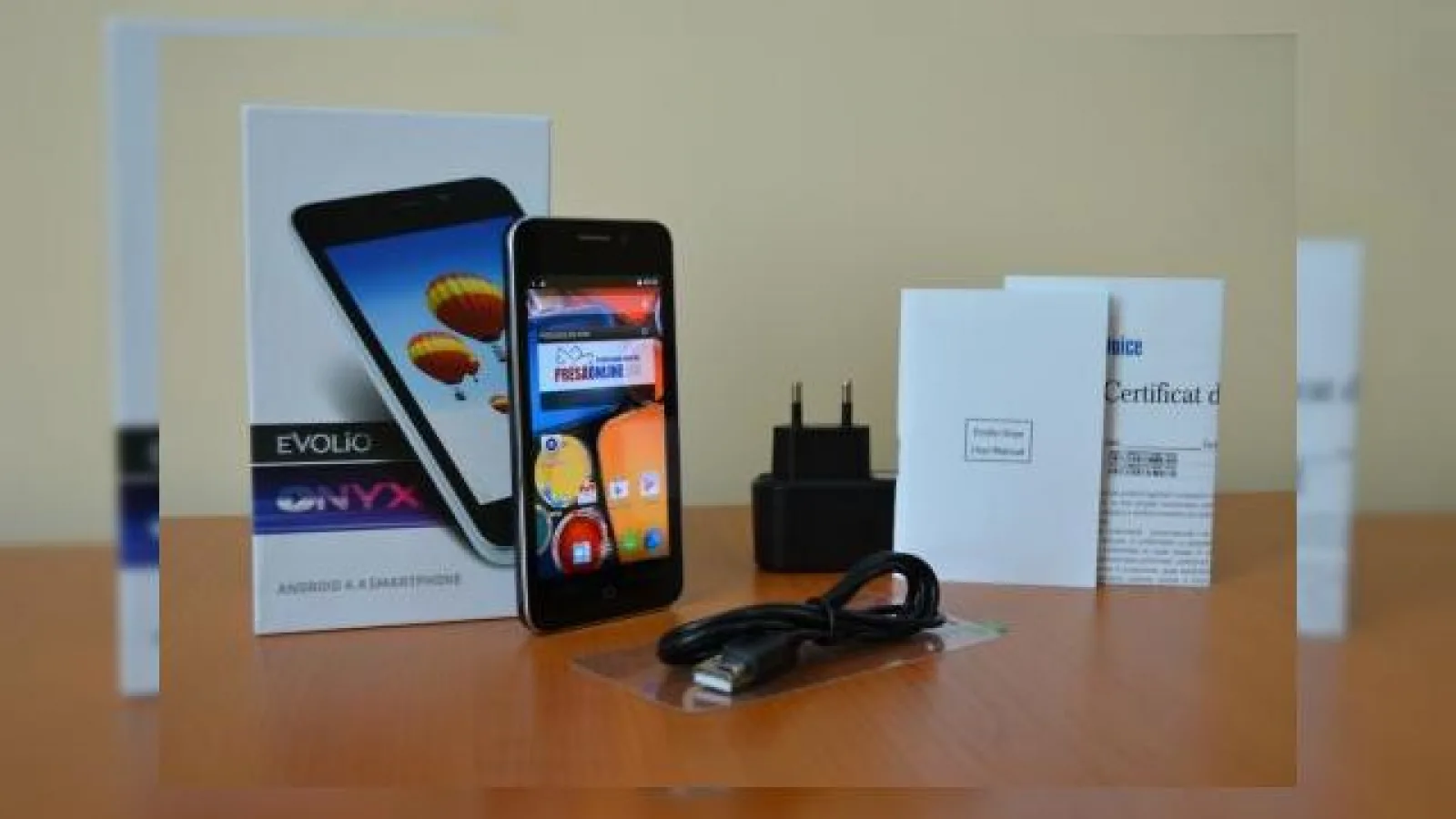 Merită achiziționat Evolio Onyx? Aflăm răspunsul mai jos și descoperim cu ce device de top împarte o caracteristică similară