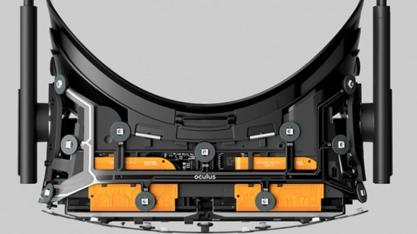 Oculus anunţă noi detalii despre headsetul său VR, controllere şi parteneriatul cu Microsoft pe bază de Xbox