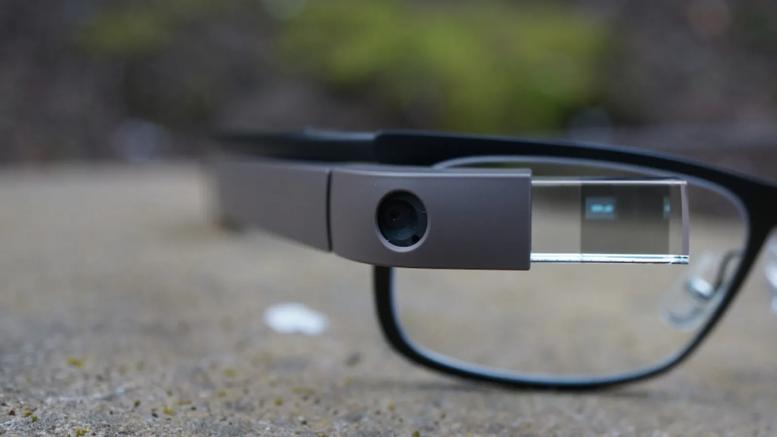 Să fie Google Glass 2? Un terminal Google misterios trece pe la FCC, cu nume de cod "GG1"