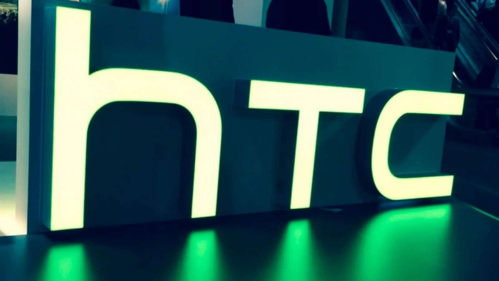 HTC Aero va sosi cu un ecran Quad HD cu sticlă 2.5D şi protecţie Gorilla Glass 4 (Zvon)