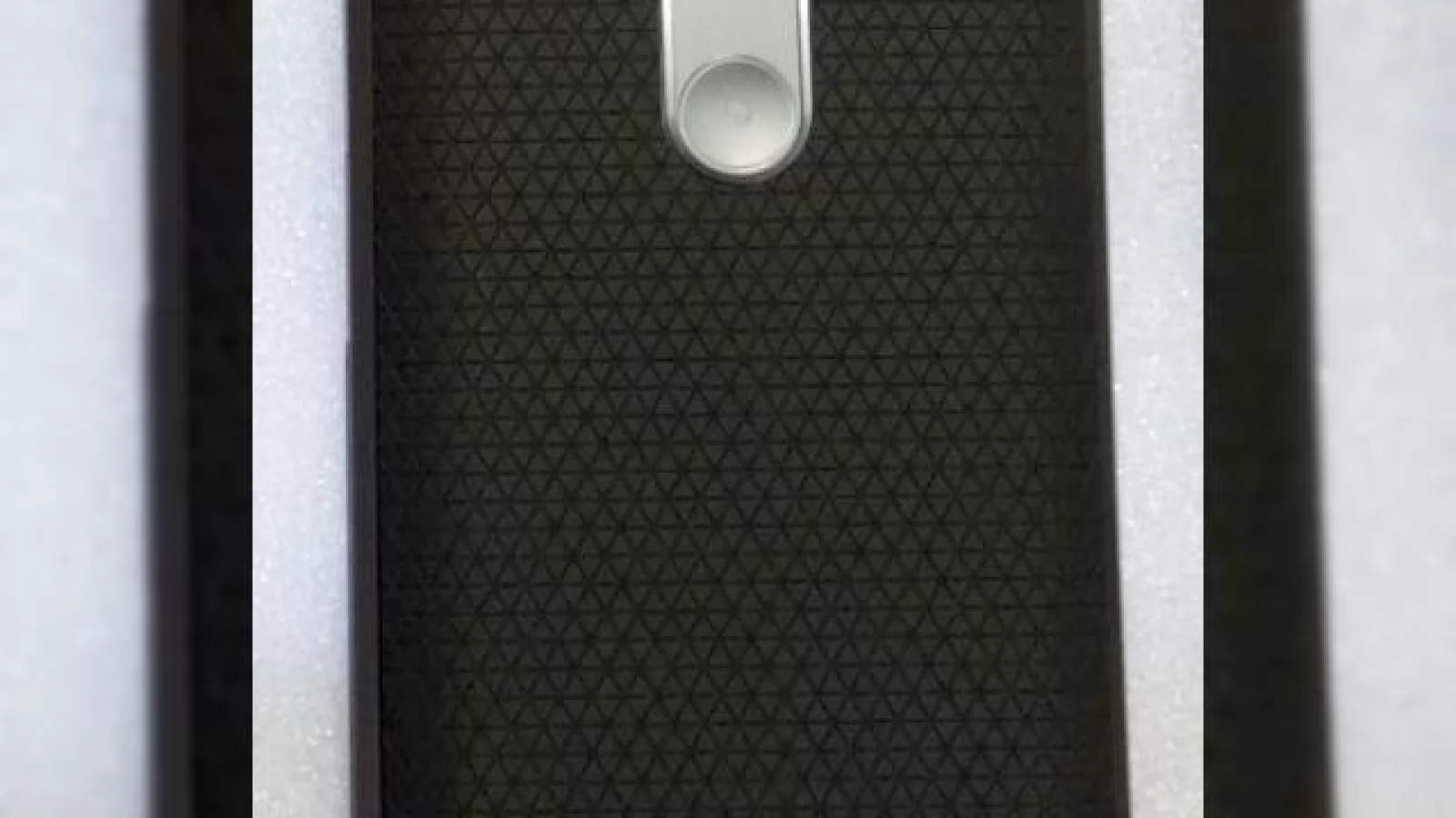 Moto X (2015) își dezvăluie capacul spate prin intermediul unei fotografii sosite din China