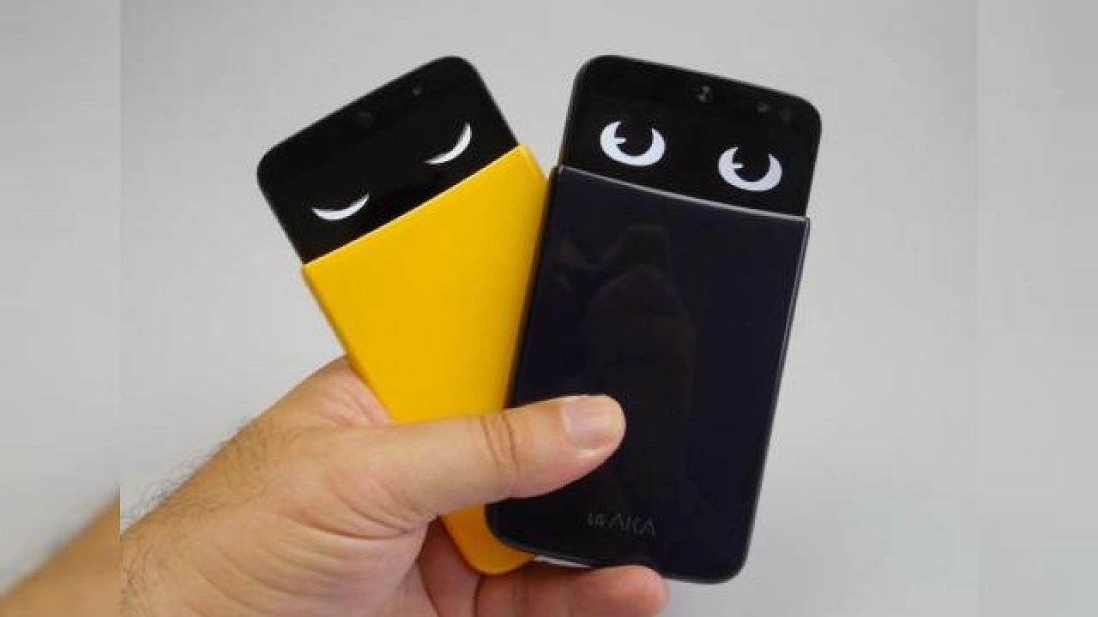 LG AKA Review: telefonul ochios e doar un midrange îmbătrânit prematur, cu cameră bună (Video)