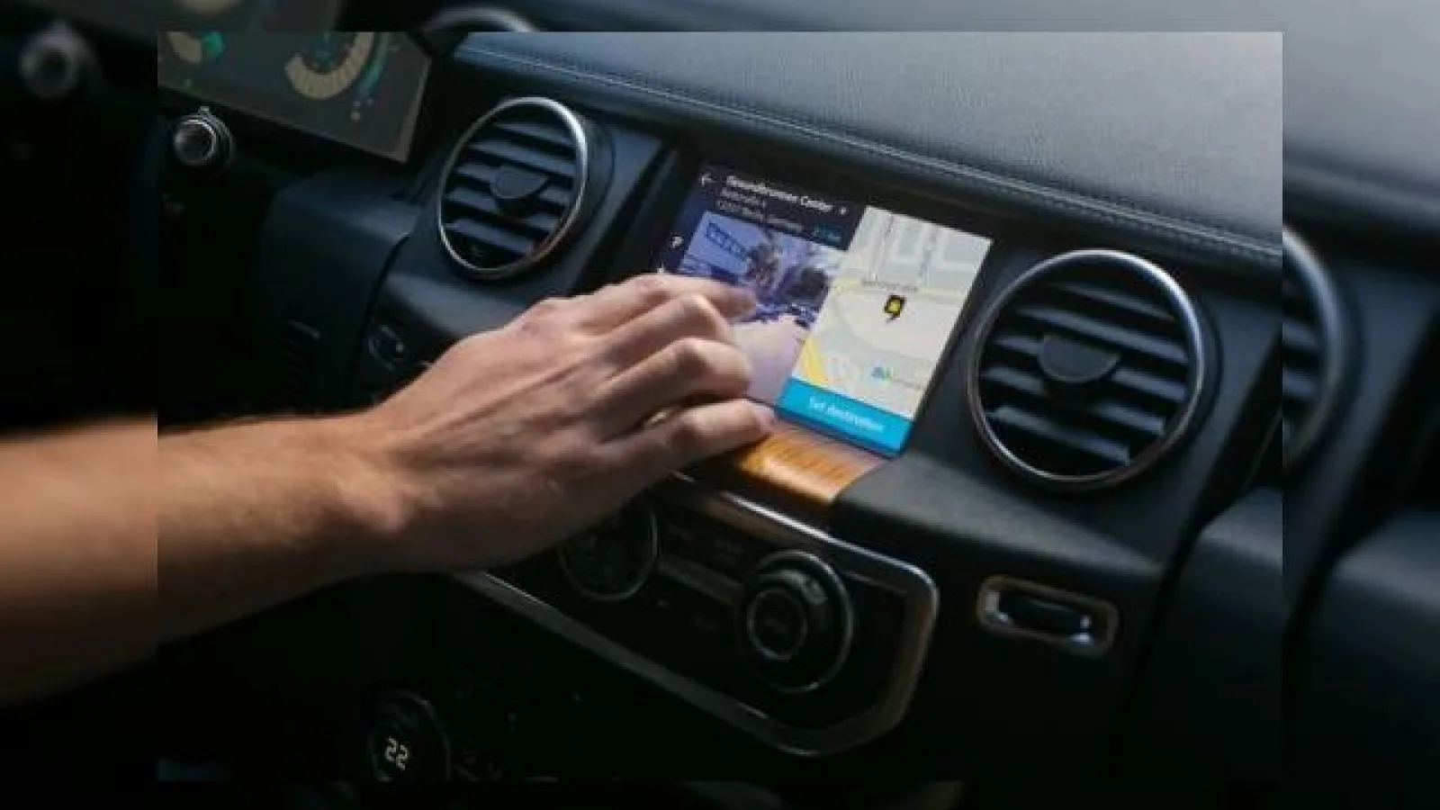 Nokia anunţă vânzarea lui HERE pentru 3.07 miliarde de dolari către Audi AG, BMW Group şi Daimler AG