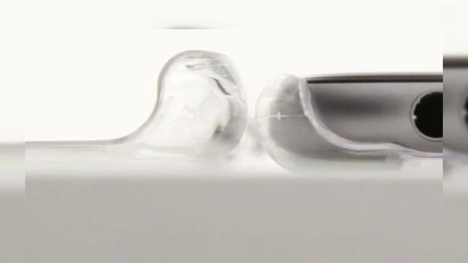 Husele lui iPhone 6s şi diferite scăpări confirmă o grosime mai mare decât a predecesorului (Video)