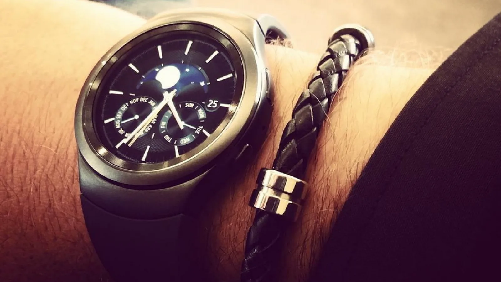 Samsung Gear S2, ceasul cu display circular al sud-coreenilor este fotografiat înainte de IFA 2015