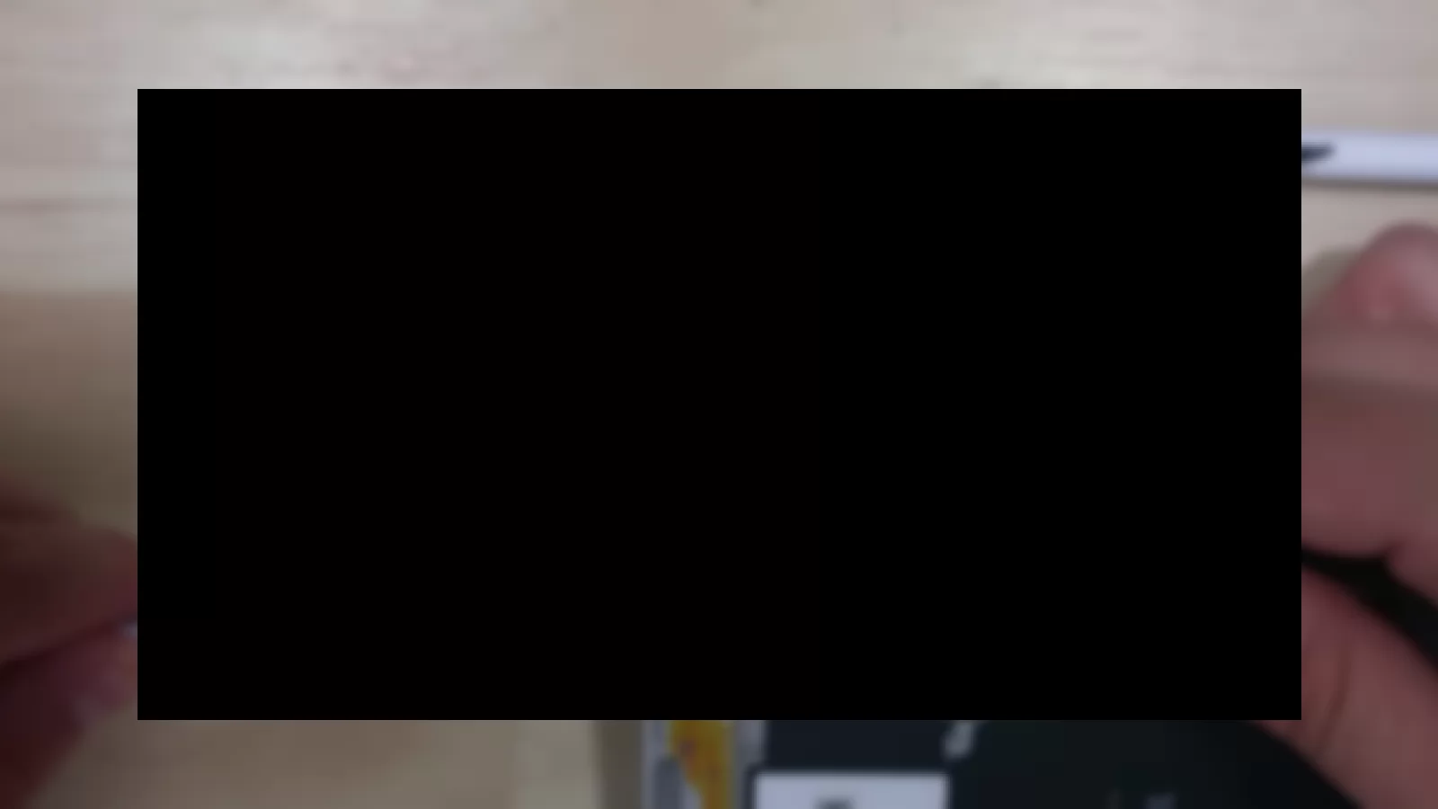 Iată şi soluţia pentru cei care îşi blochează stylusul în Galaxy Note 5, printr-un tutorial (Video)