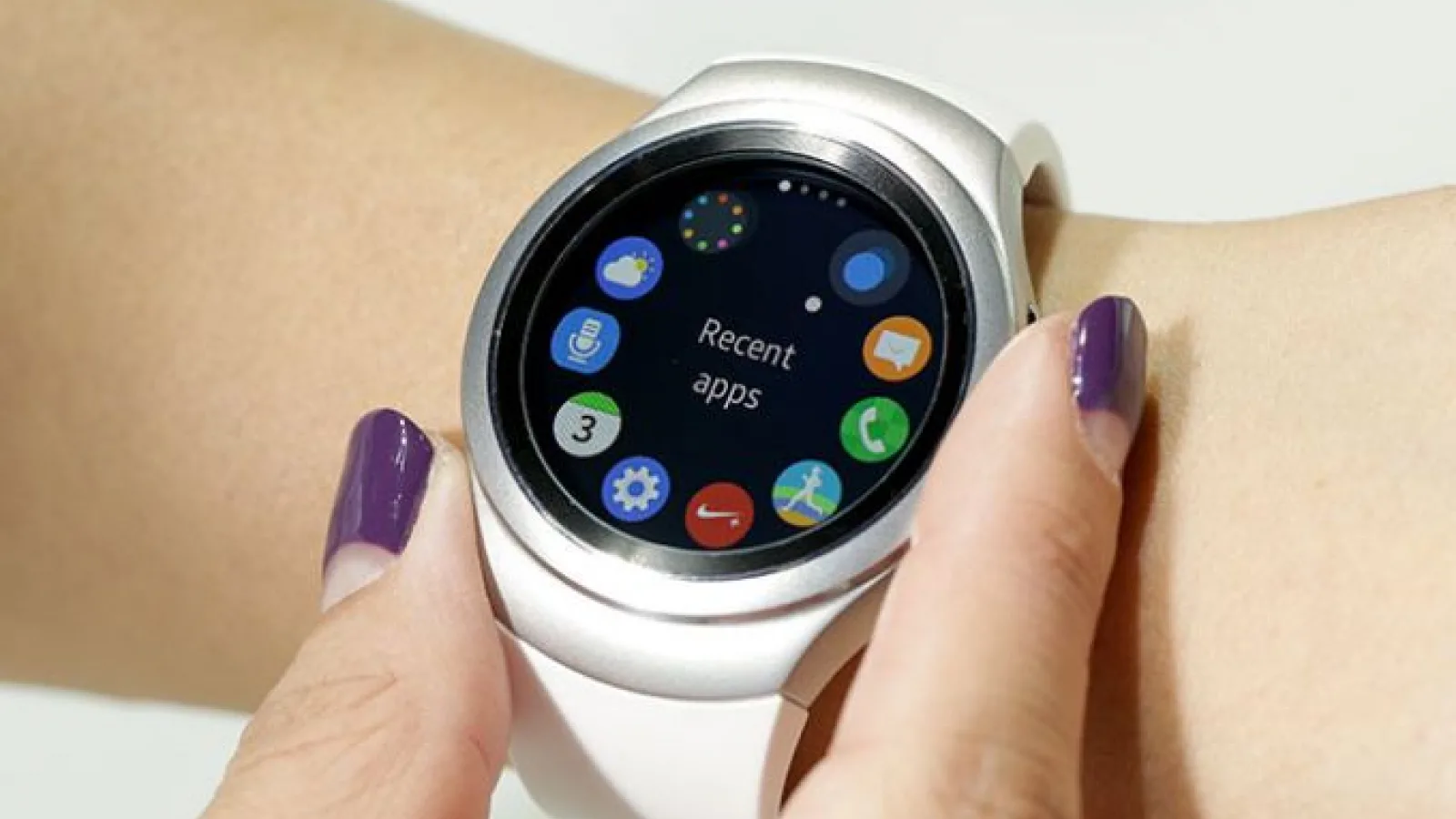 IFA 2015: Samsung Gear S2 dezvăluit oficial la Berlin, intră în magazine în octombrie şi e compatibil cu telefoane non Samsung