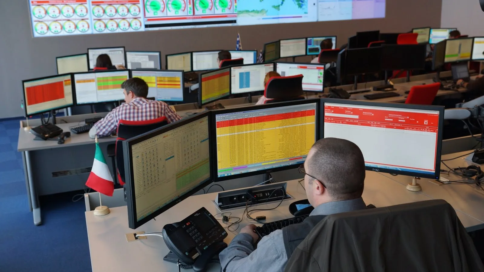 Vodafone îşi depăşeşte recordul de trafic în weekendul cu 4G gratuit; Iată cifrele perioadei de vârf şi experienţa Internetului gratuit 4G