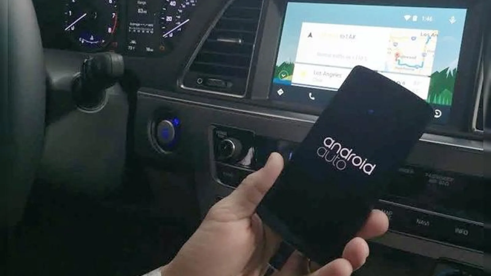 Porsche nu are încredere în Google şi informaţiile colectate, de aceea a optat pentru Apple CarPlay pe automobilele sale