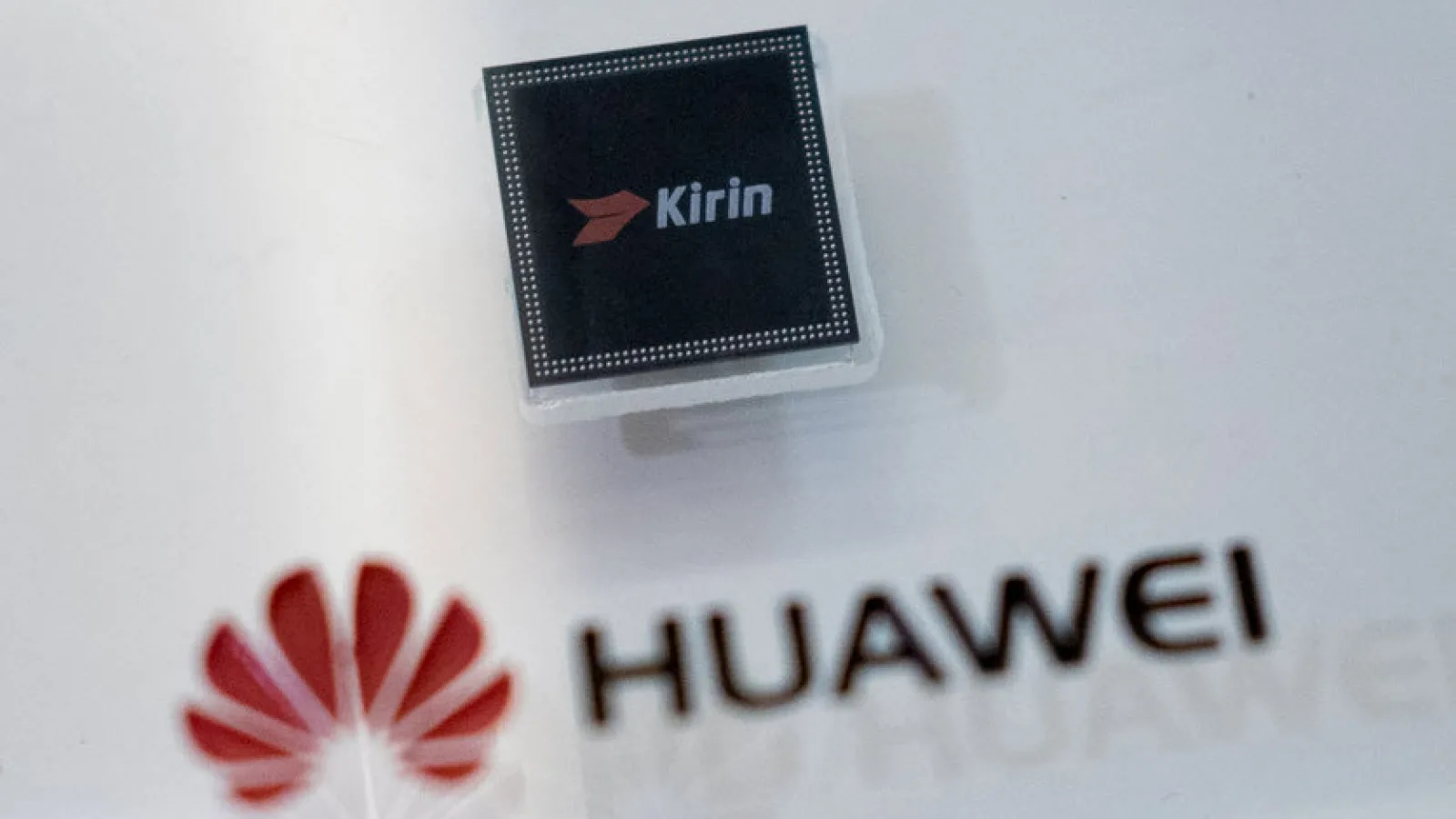 Huawei prezintă procesorul HiSilicon Kirin 950; un chip octa-core cu peformanțe superioare lui Exynos 7420
