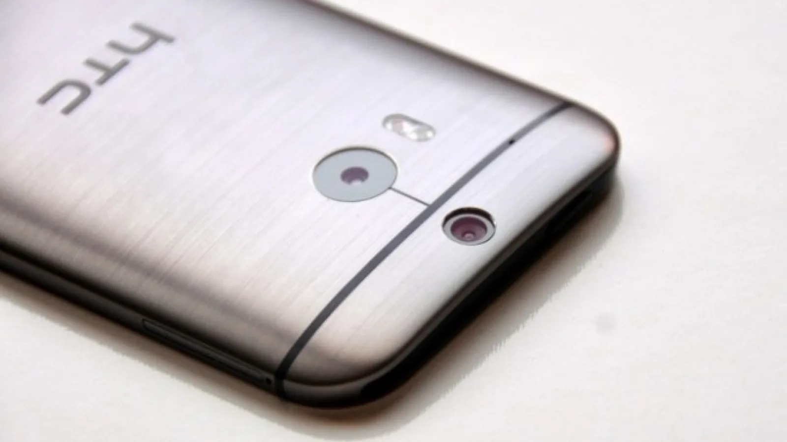 HTC One M8 Google Play Edition şi HTC One M7 încep să primească actualizarea la Android 6.0 Marshmallow, al doilea prin CyanogenMod 13