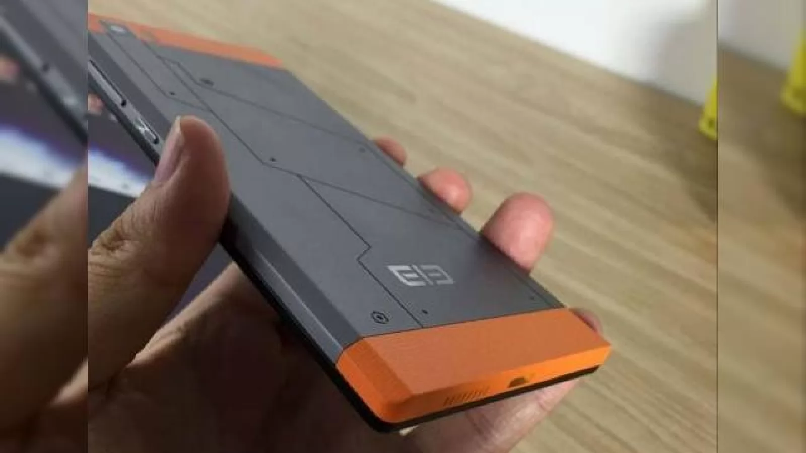 Elephone pregătește un nou terminal de top; vine într-o carcasă uni-body metalică cu inserții din piele eco