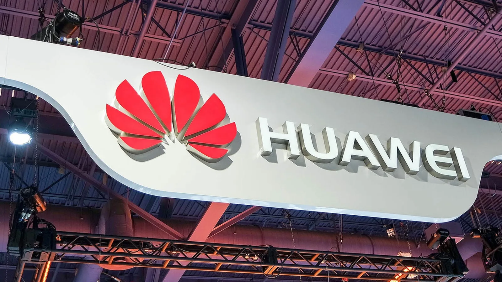 Huawei oferă mai multe detalii cu privire la parcursul său pe piața smartphone; anul 2015 se anunță unul excelent pentru companie