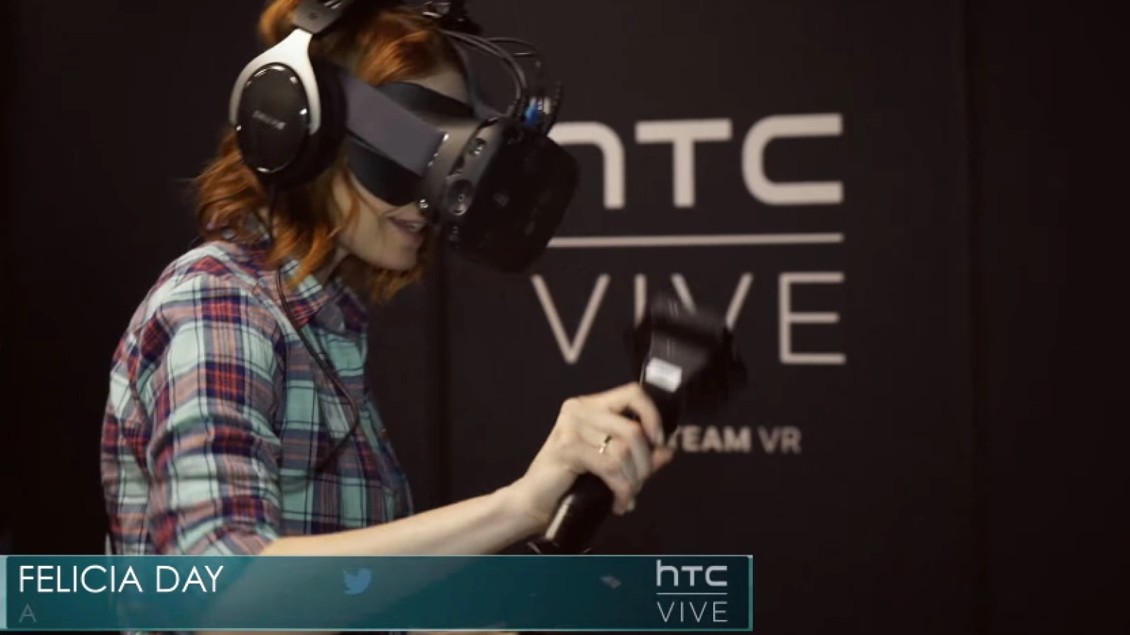 HTC îşi prezintă headsetul VR Vive la showul tech IT Month în Taipei; Se pregăteşte lansarea pentru finalul de an