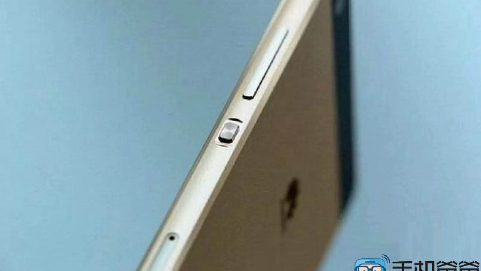 Huawei P9 ar urma să debuteze în martie 2016, cu cameră duală şi procesor Kirin 950