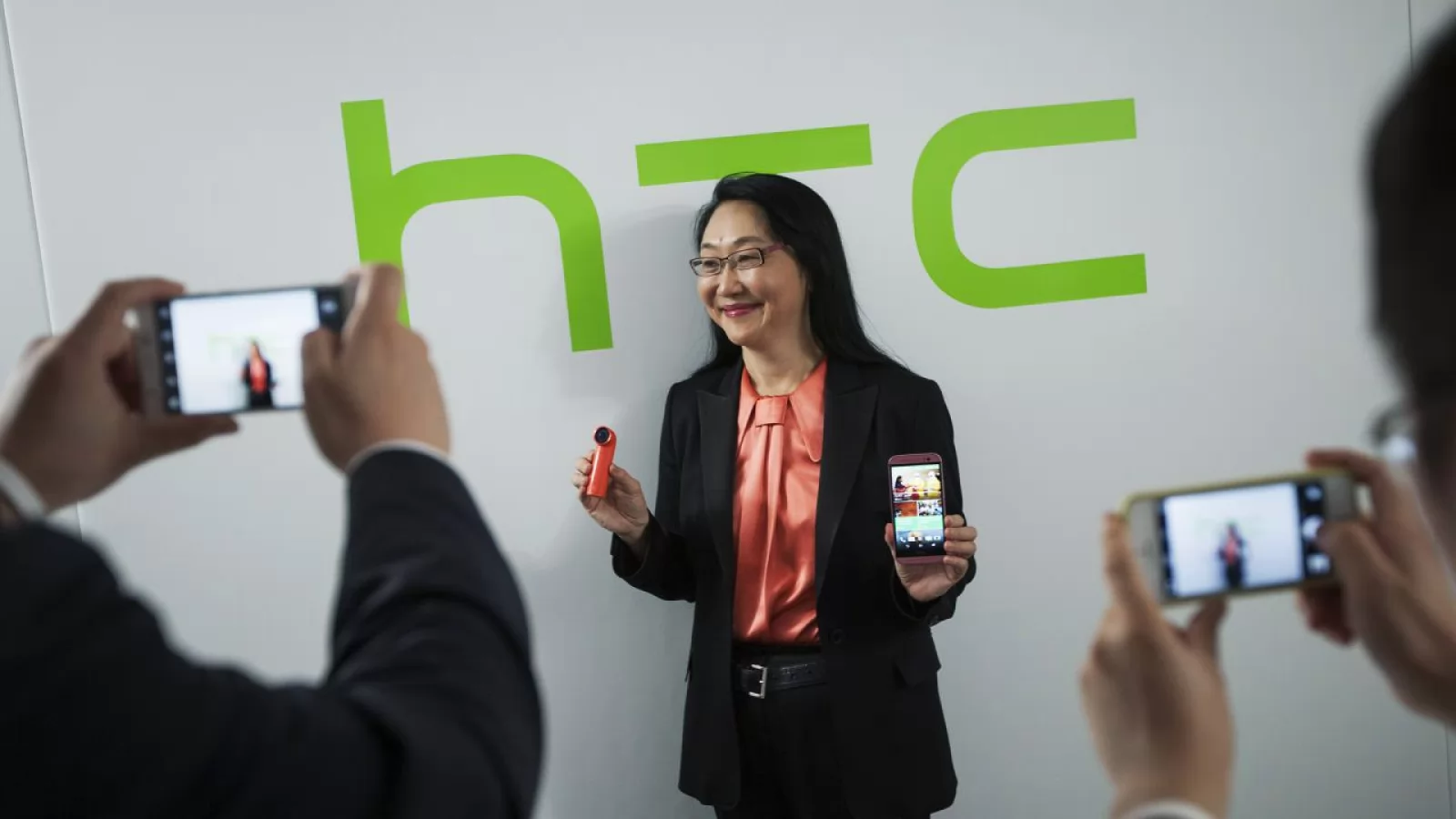 Cher Wang ne asigură că brandul HTC nu va dispărea din industria tech; iată și alte detalii dezvăluite de CEO-ul companiei