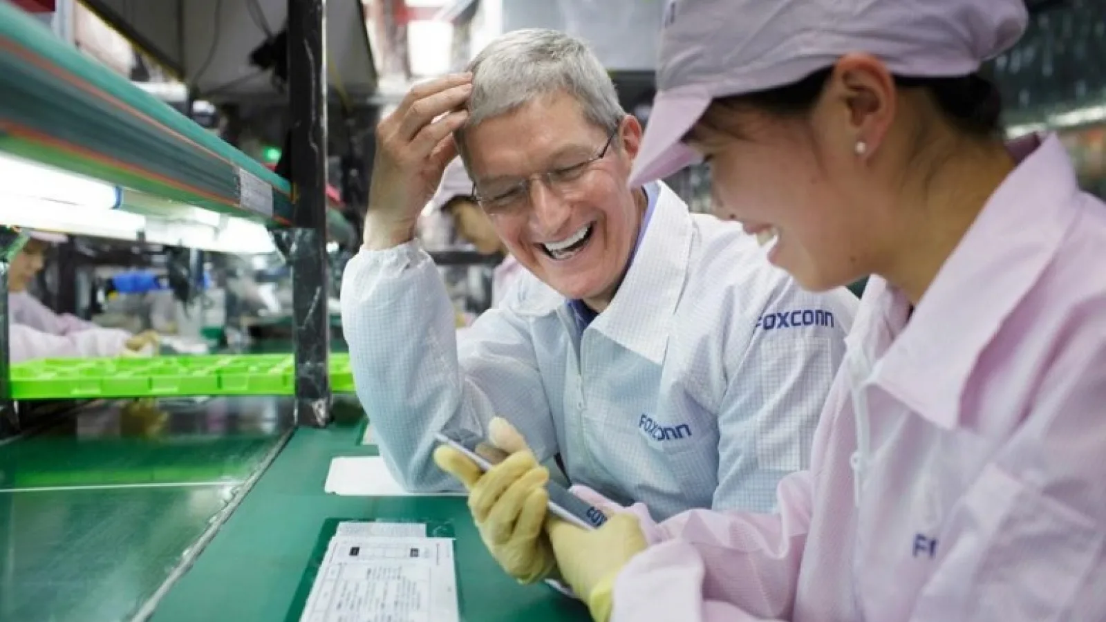 Foxconn intenţionează să pună în standby producţia de modele iPhone, din cauza unei sărbători chinezeşti