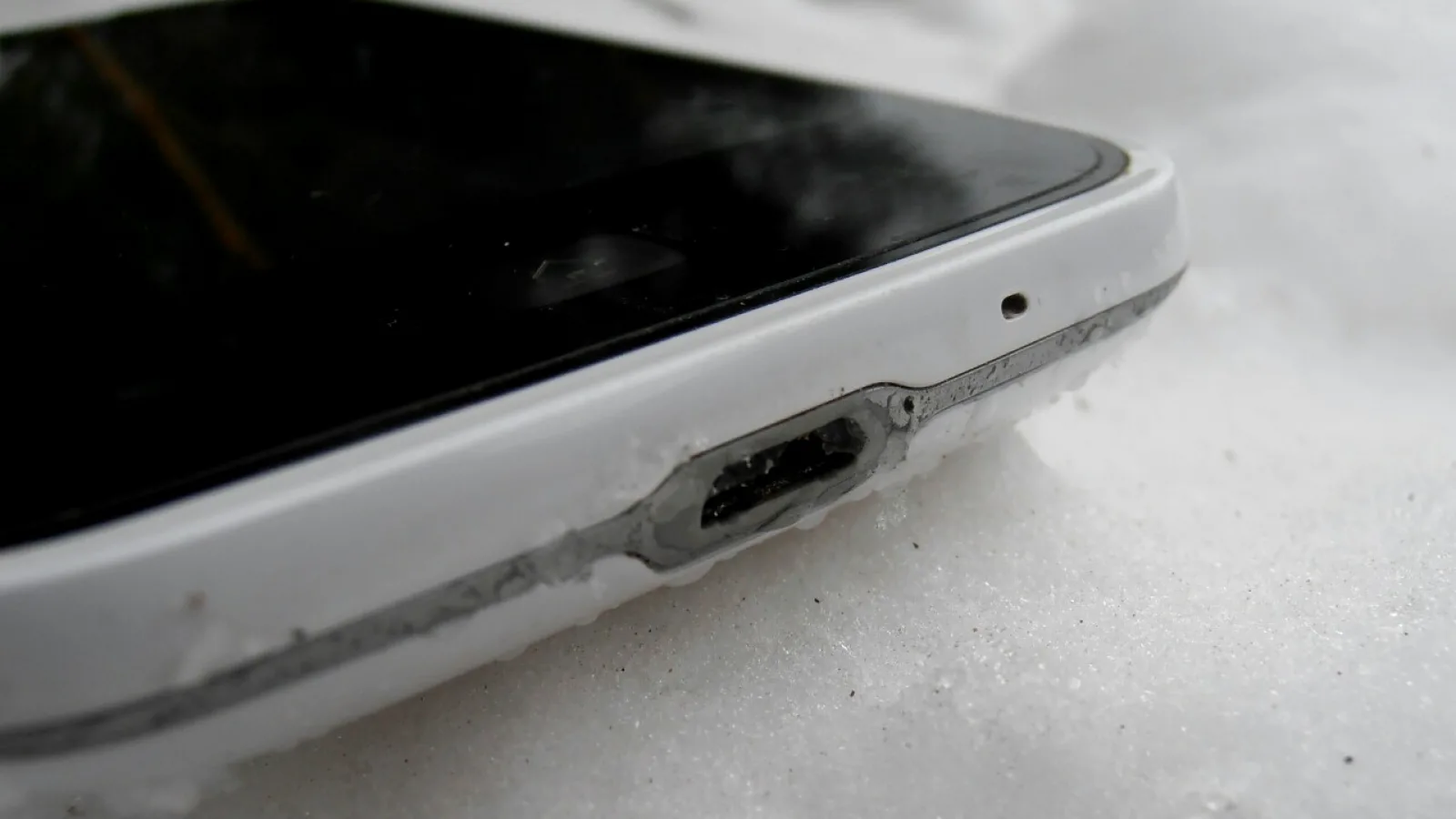 Cum afectează temperaturile scăzute telefoanele noastre
