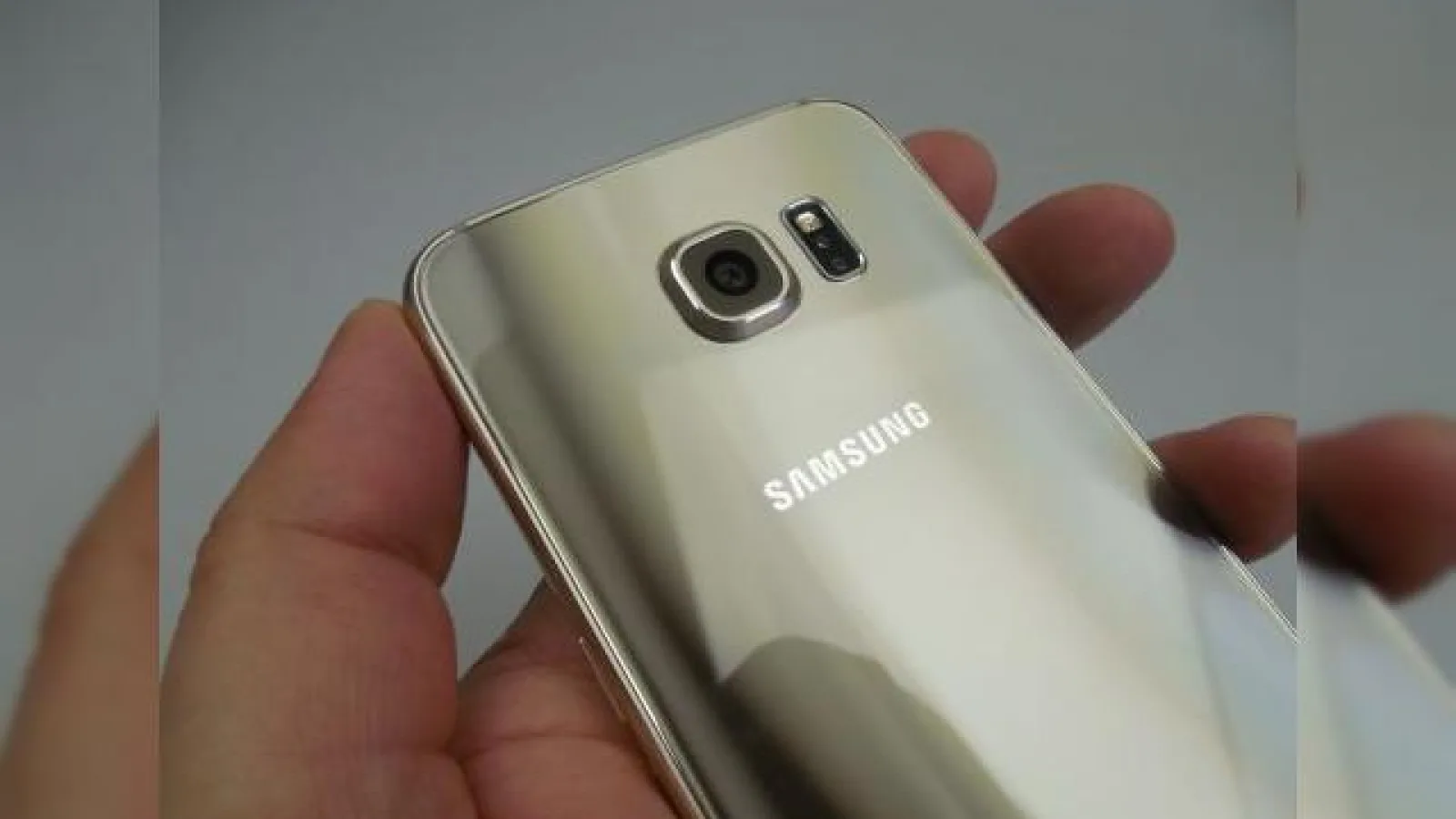 Samsung Galaxy S6 şi S6 Edge încep să primească actualizarea la Android 6.0.1 în Coreea de Sud; Curând şi la noi!