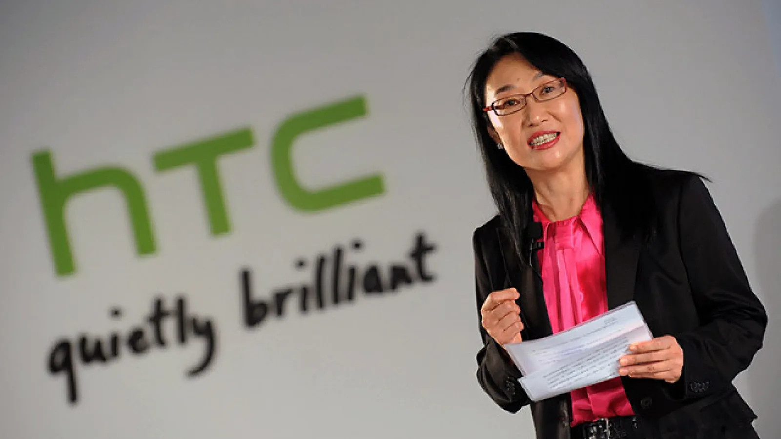 HTC anunţă al treilea trimestru consecutiv de pierderi, cu 103 milioane de dolari pierduţi în trimestrul 4 2015