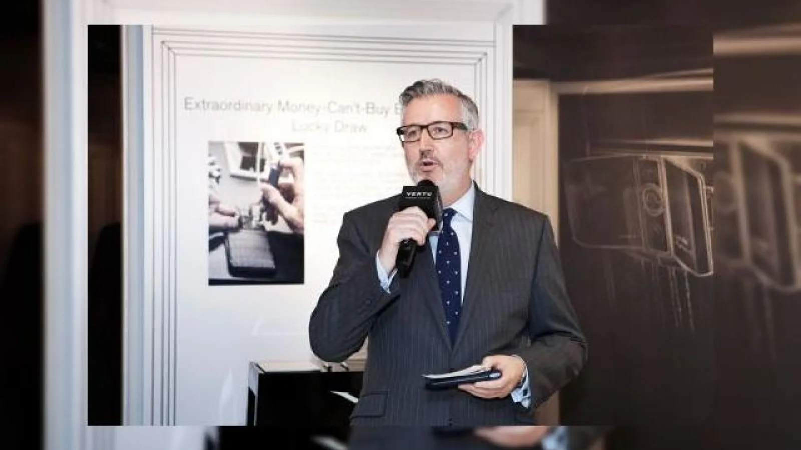 Noi probleme pentru Vertu după ce îşi schimbă CEO-ul pus în funcţie cu doar 3 luni în urmă