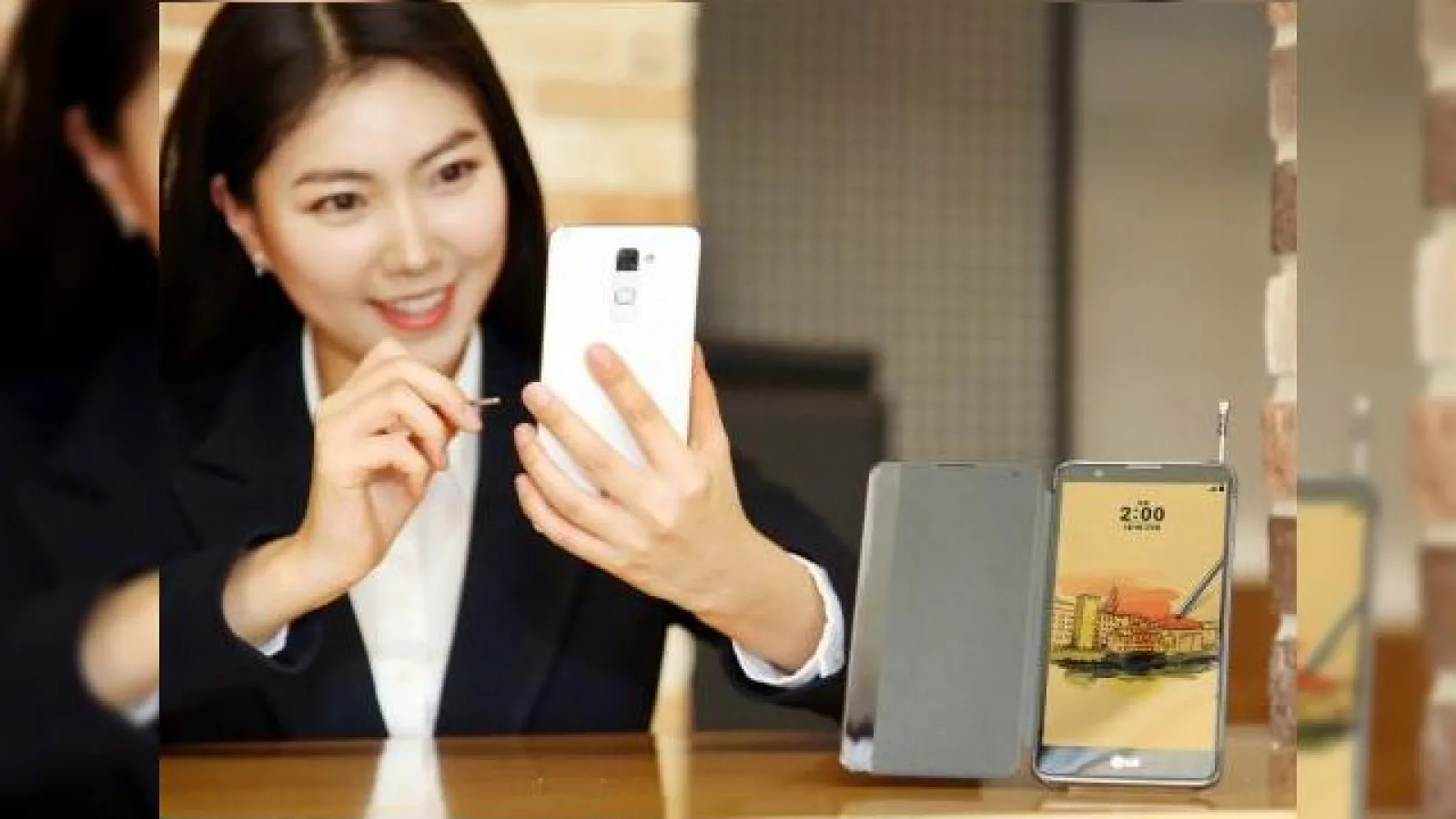 LG Electronics anunță disponibilitatea smartphone-ului Stylus 2 în Coreea de Sud; aflăm și prețul de comercializare
