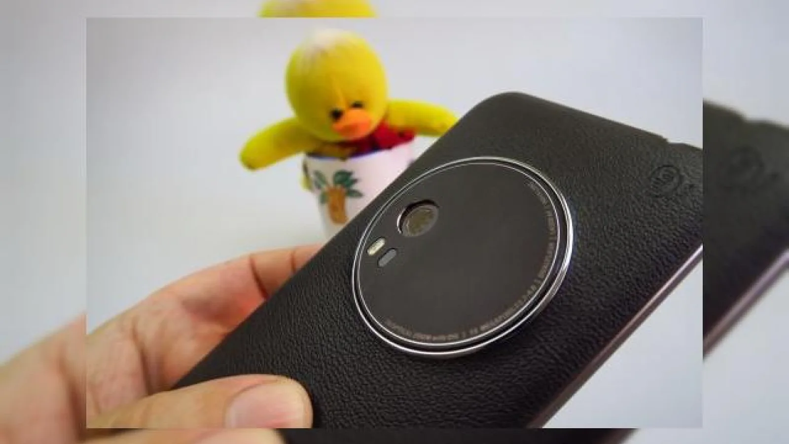 ASUS ZenFone Zoom Review: zoom eficient și de calitate, stabilizare optică a imaginii nu foarte convingătoare (Video)
