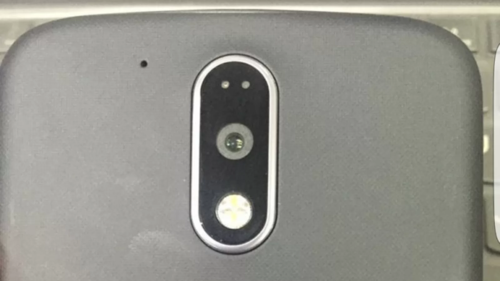 Motorola Moto G 2016 apare în noi imagini, în continuare cu un buton Home inestetic