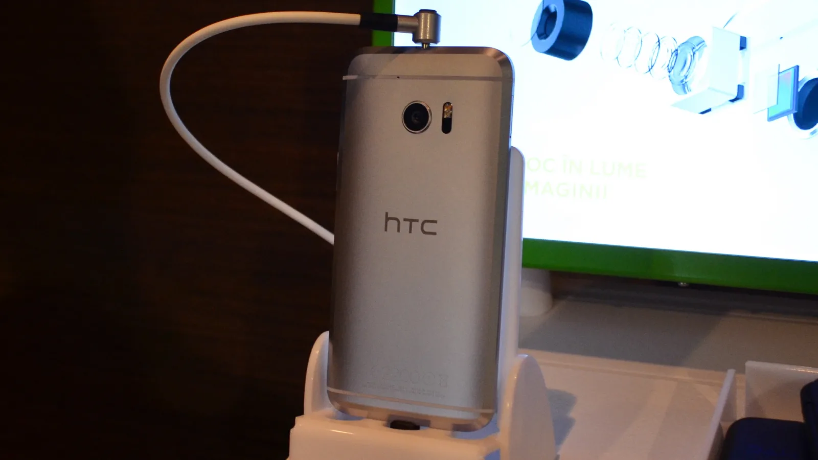 HTC 10 lansat oficial în România; vine la un preț recomandat de 3.299 lei și ne aduce un display QHD 