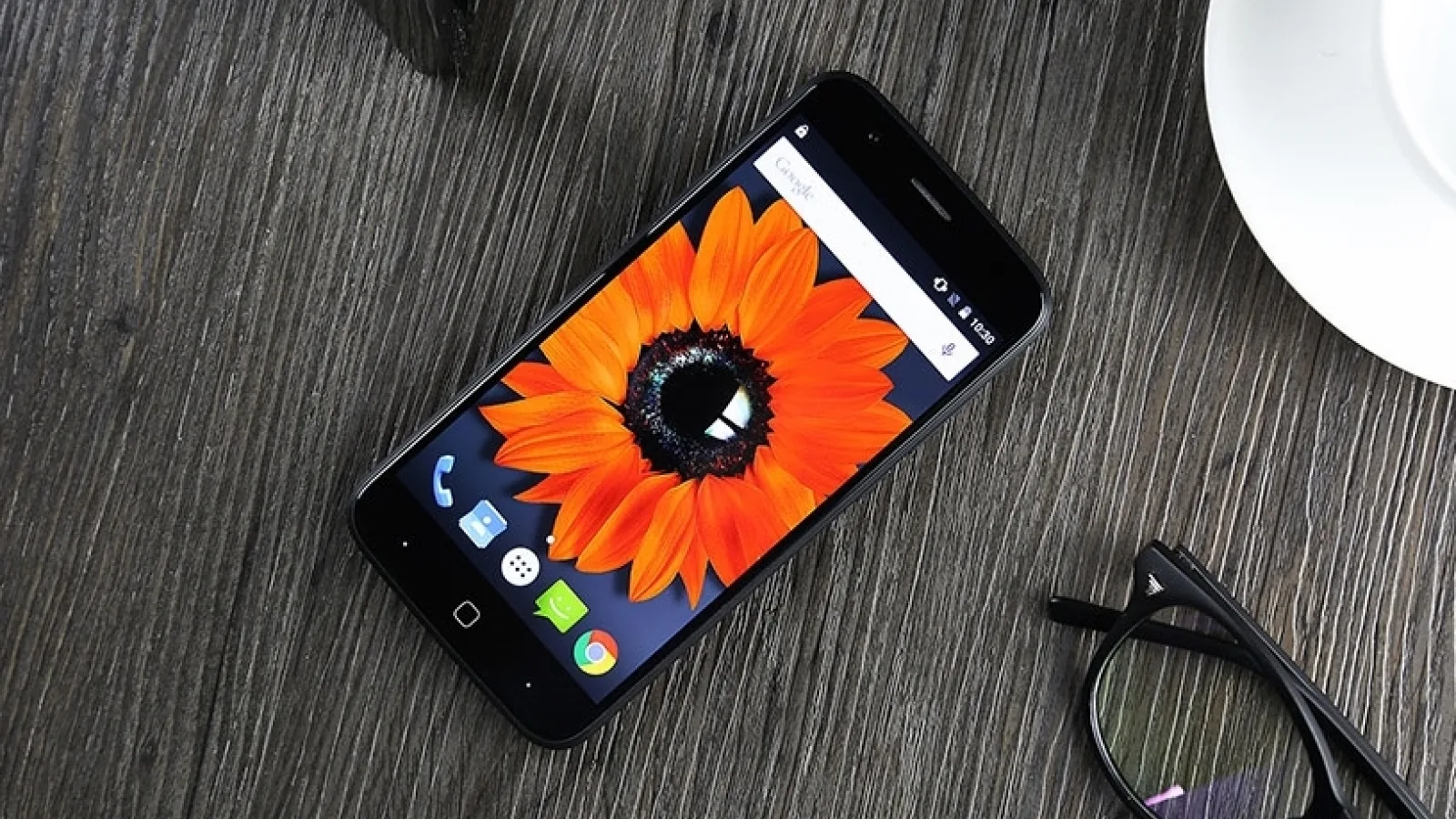 Smartphone-ul Vernee Thor își prezintă design-ul prin intermediul a două clipuri oficiale; el costă doar 99.99 dolari