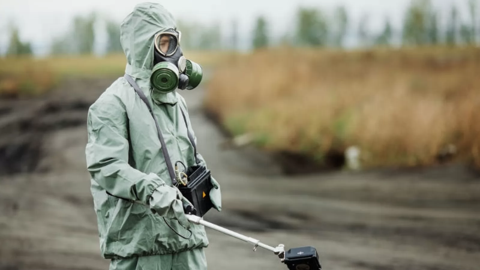 3 absolvenţi de Politehnică au lansat aplicaţia care detectează radiaţiile din atmosferă; Deja e hit în App Store!