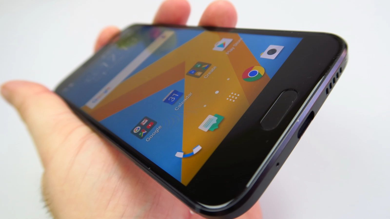 HTC 10: Baterie mult peste One M9, mai degrabă la bătaie cu Galaxy S6