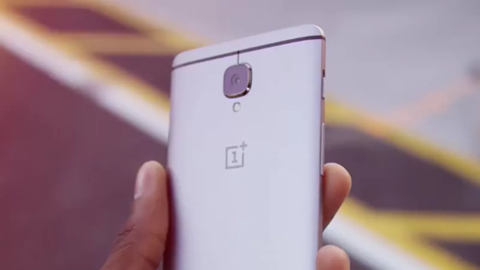 MKBHD postează deja review-ul pentru OnePlus 3, iată ce are de spus despre noul flagship!