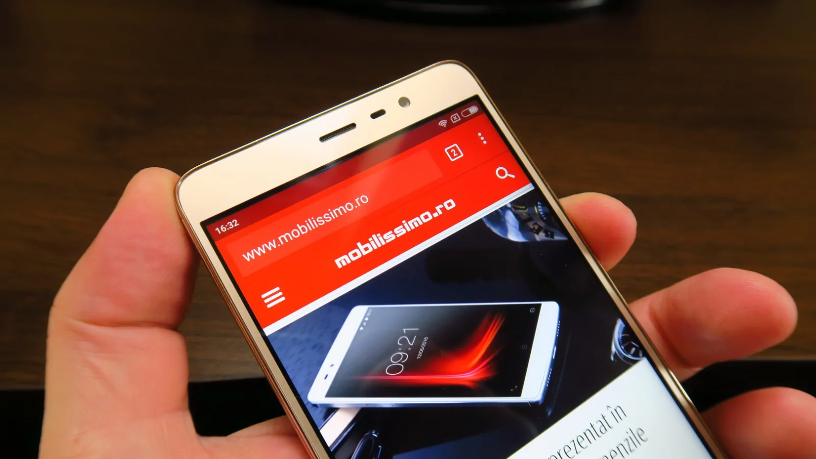 Xiaomi Redmi Note 3 Pro: Display cu iluminare bună, culori reci