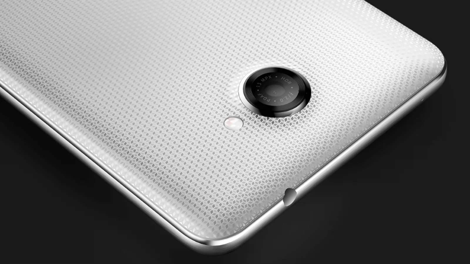 Vodafone anunță lansarea smartphone-ului Smart Ultra 7; vine cu baterie de 2960 mAh și display FHD
