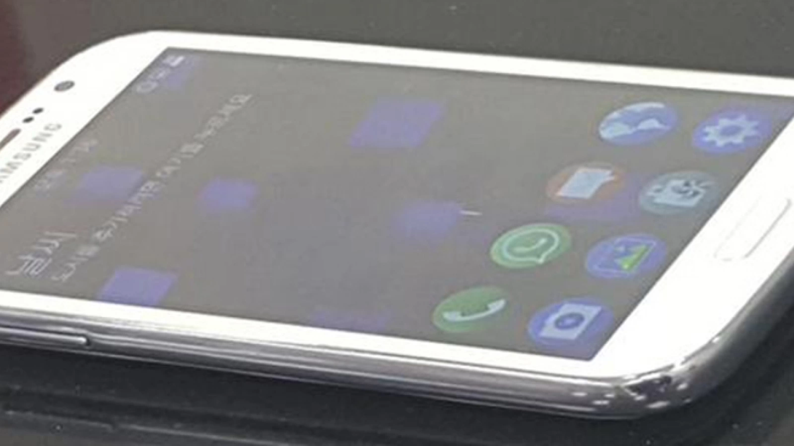 Samsung începe producţia telefonului Tizen Z2, care urmează să debuteze în octombrie