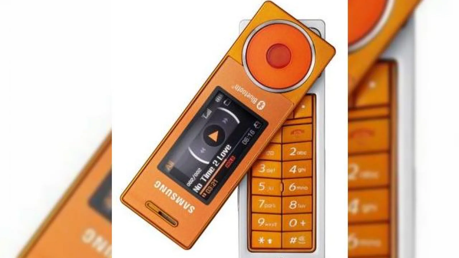 Noul telefon muzical de la Samsung