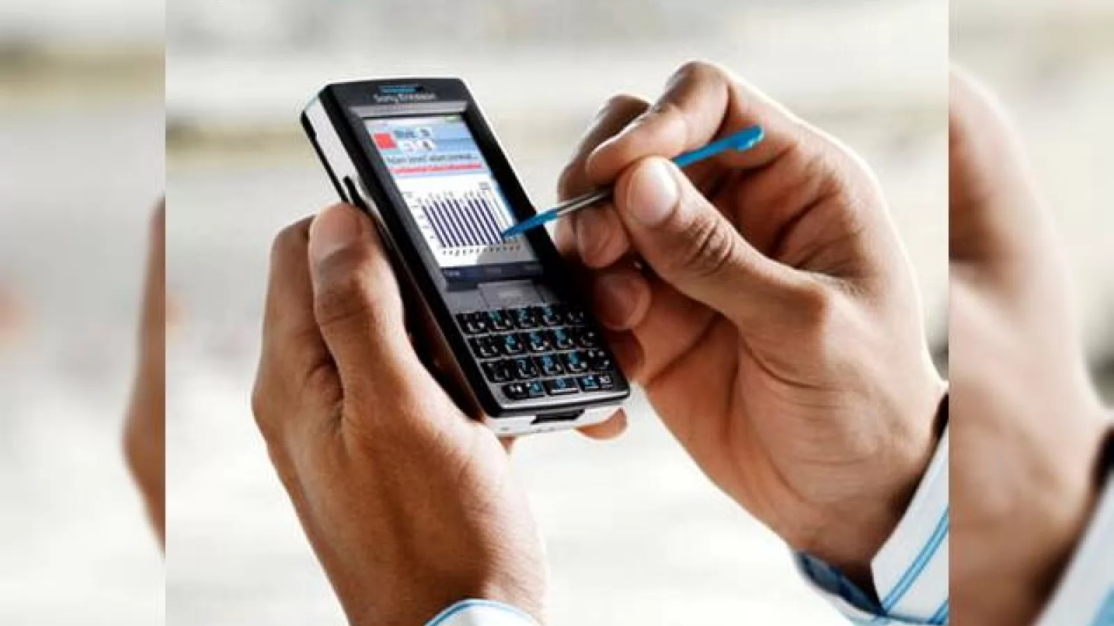 Sony Ericsson M600 va suferi un lifting facial