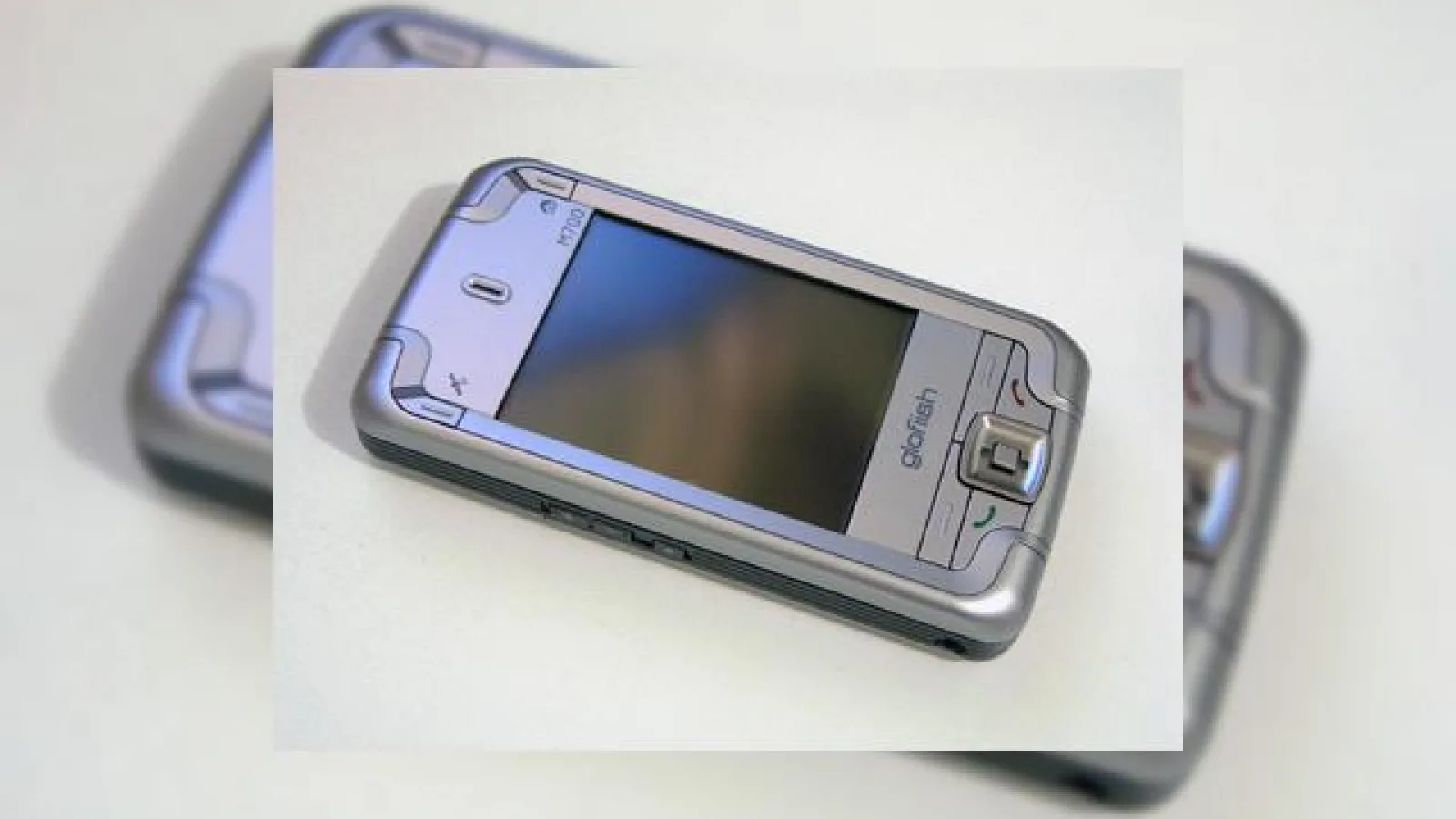 Preview al lui E-TEN Glofiish M700