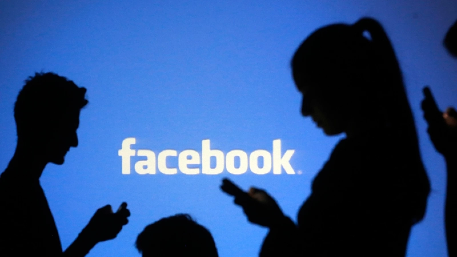 Facebook îşi schimbă algoritmul News feedului, pentru a scăpa de clickbait