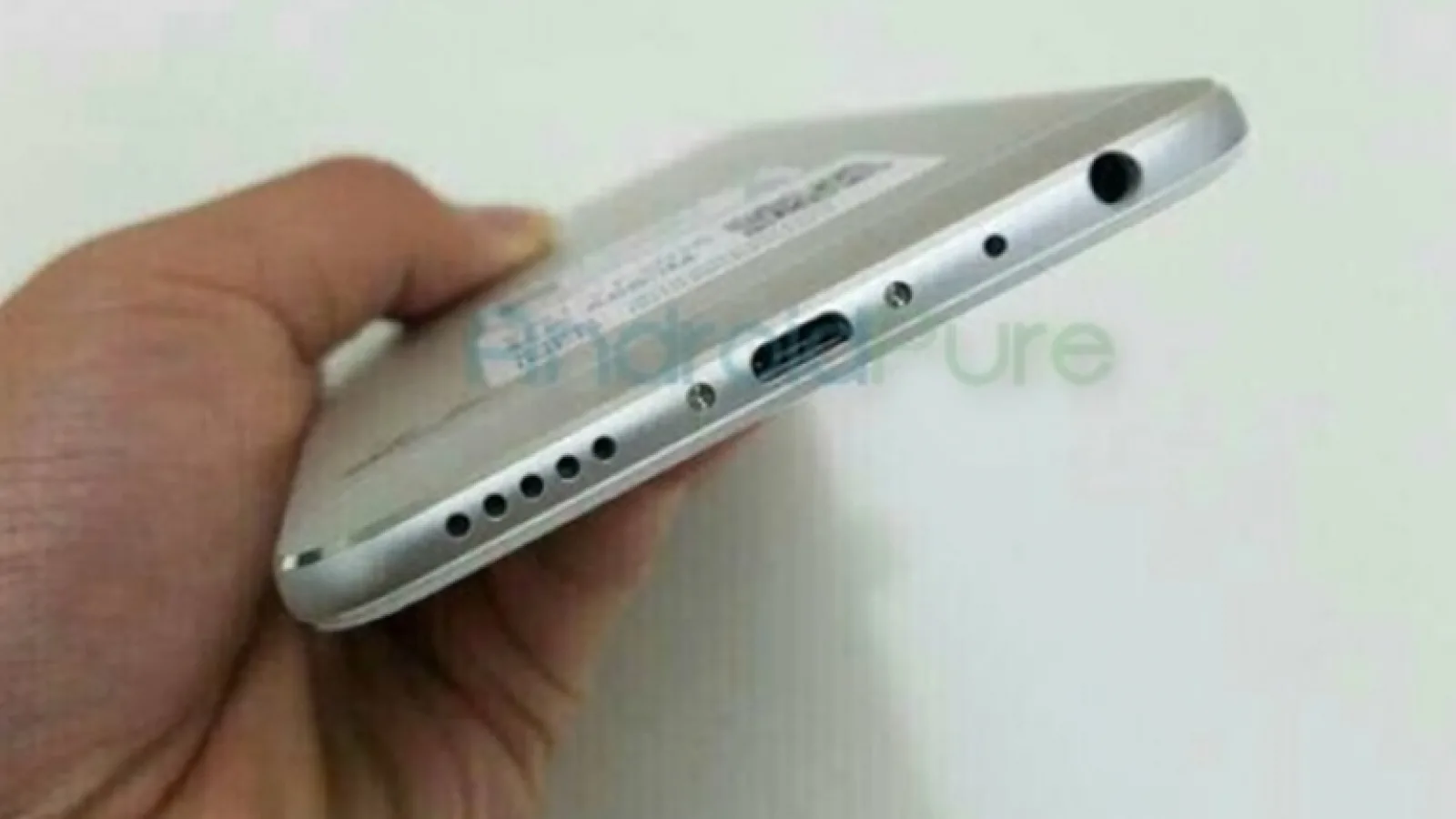 Meizu M1E apare într-o imagine 3D înainte de lansarea programată pentru 10 august