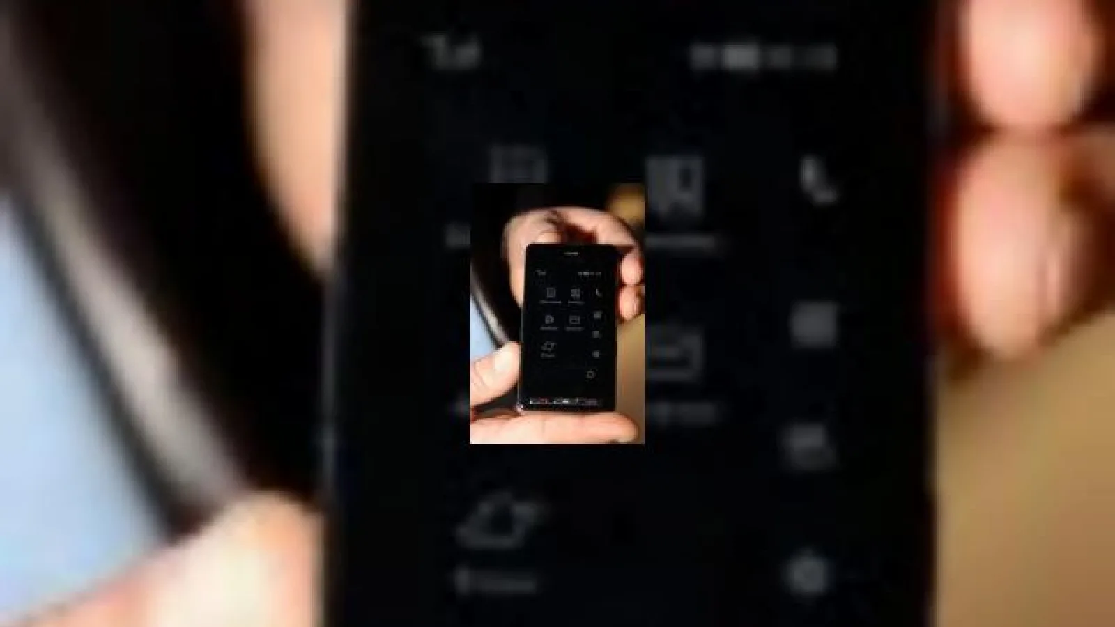 Video cu interfata touch screen a telefonului LG Prada