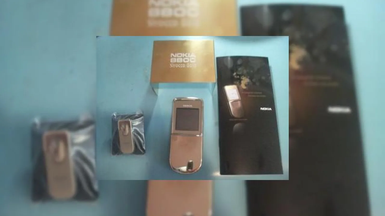 Nokia aurit: 8800 Sirocco Gold